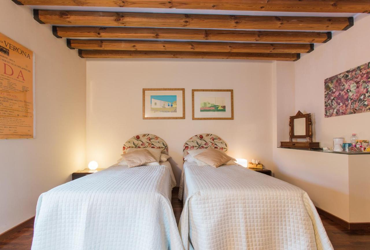 Cipriani Apartment เวโรนา ภายนอก รูปภาพ