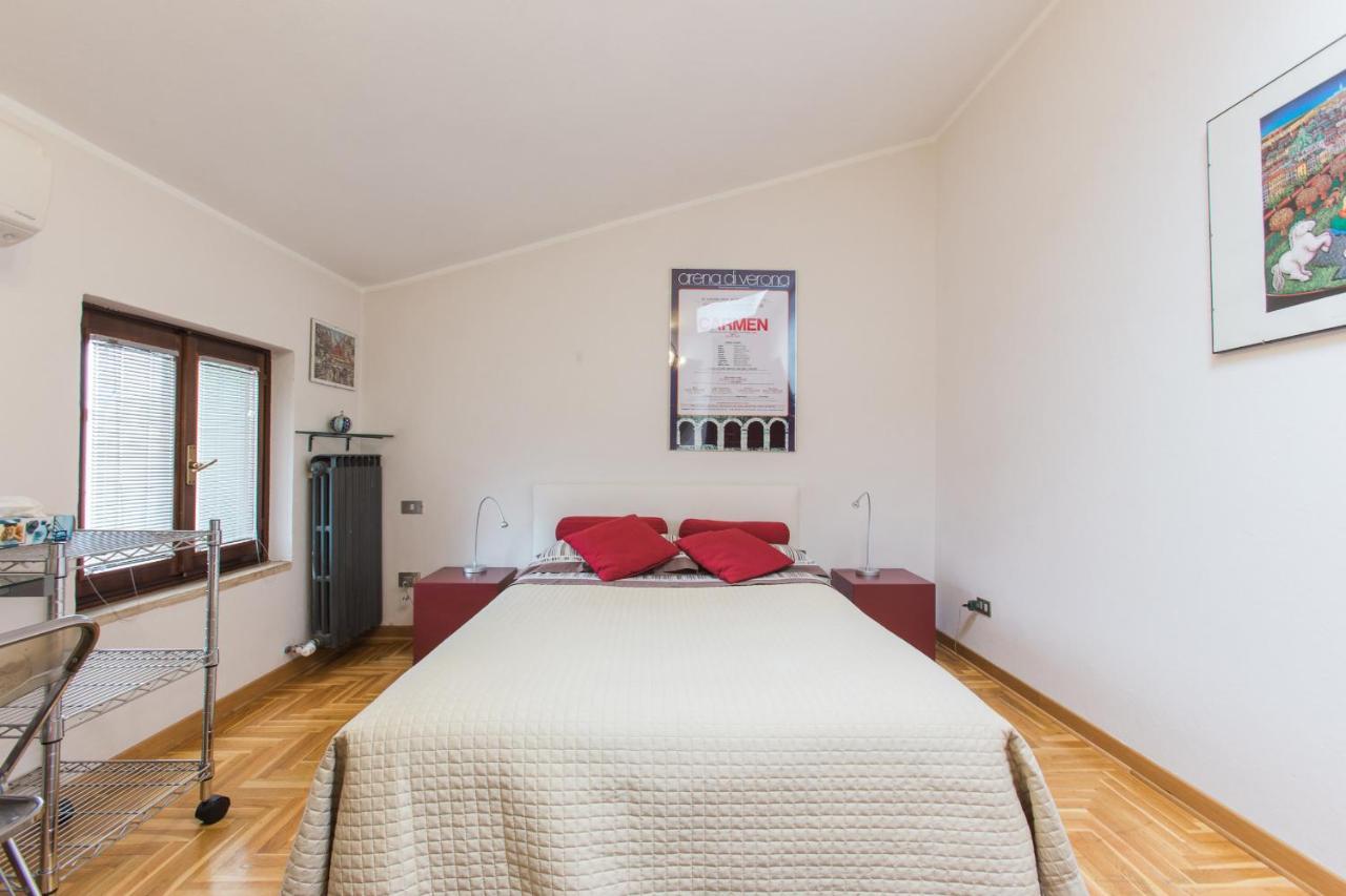 Cipriani Apartment เวโรนา ภายนอก รูปภาพ