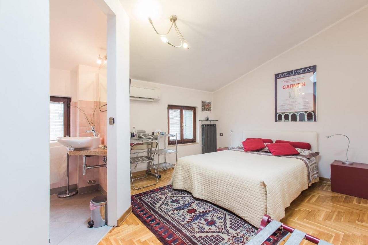 Cipriani Apartment เวโรนา ภายนอก รูปภาพ